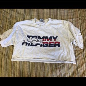 Cropped off-white tommy hilfigor t shirt